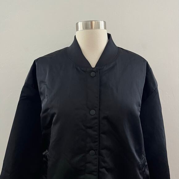 Nike Destroyer Oversized Woven Bomber Jacket Women's M BLack HJ0971-010 $155 NWT - Picture 4 of 13